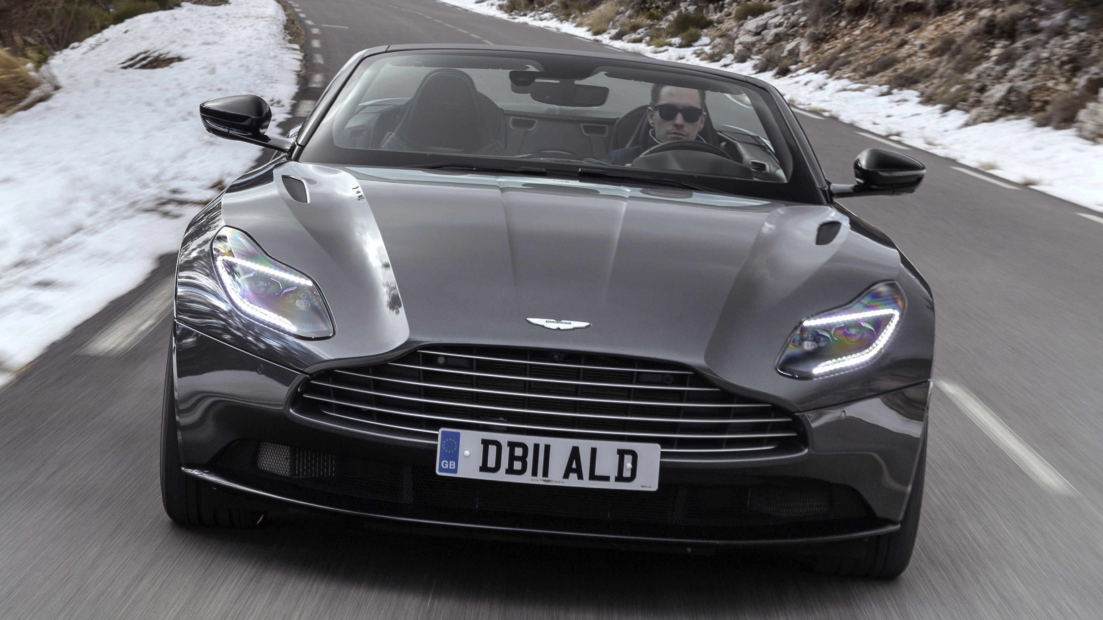 aston_martin_volante_v8_db11_ald_9586.jpg