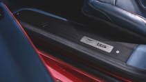 am_dbs_superleggera_hyper_red_065_28133.jpg