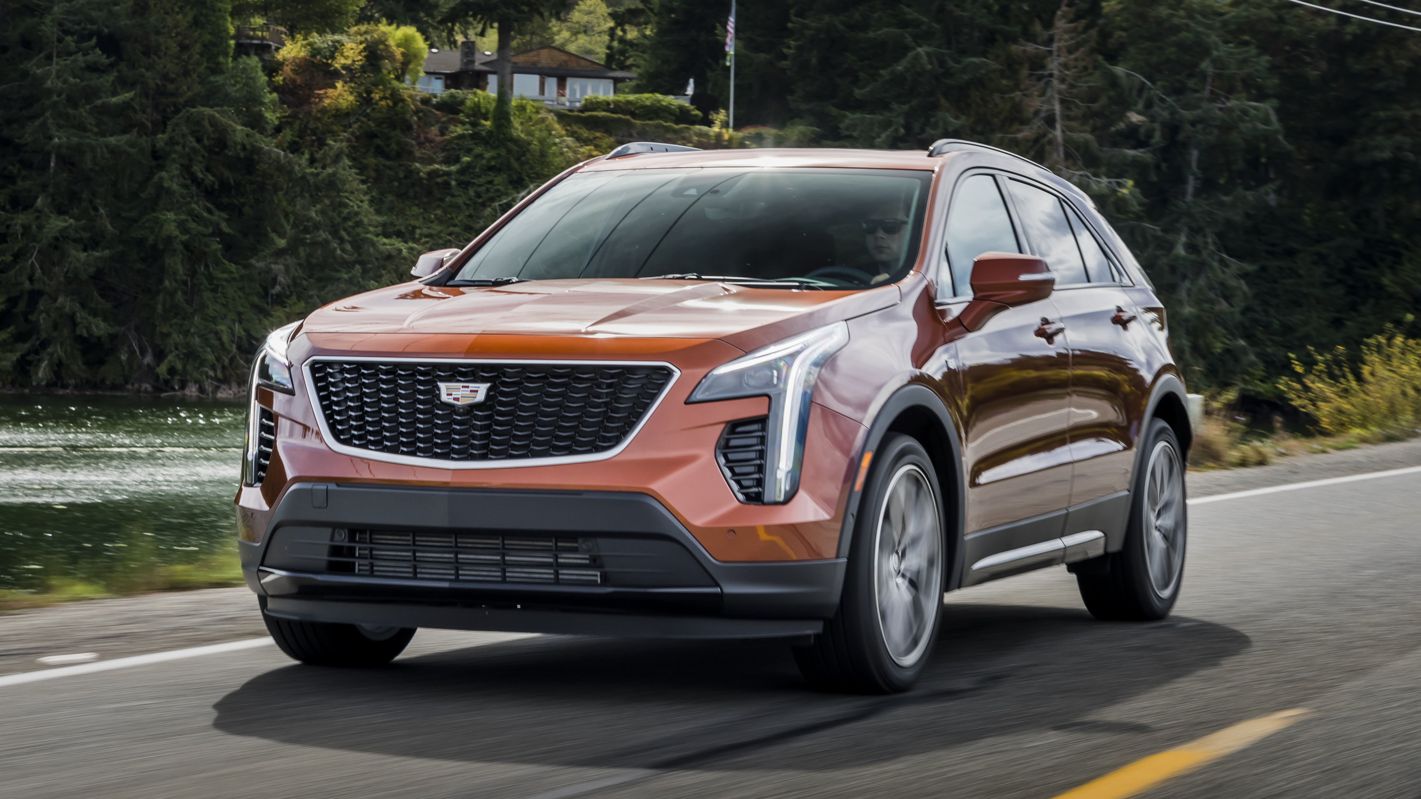 2019-cadillac-xt4-131.jpg