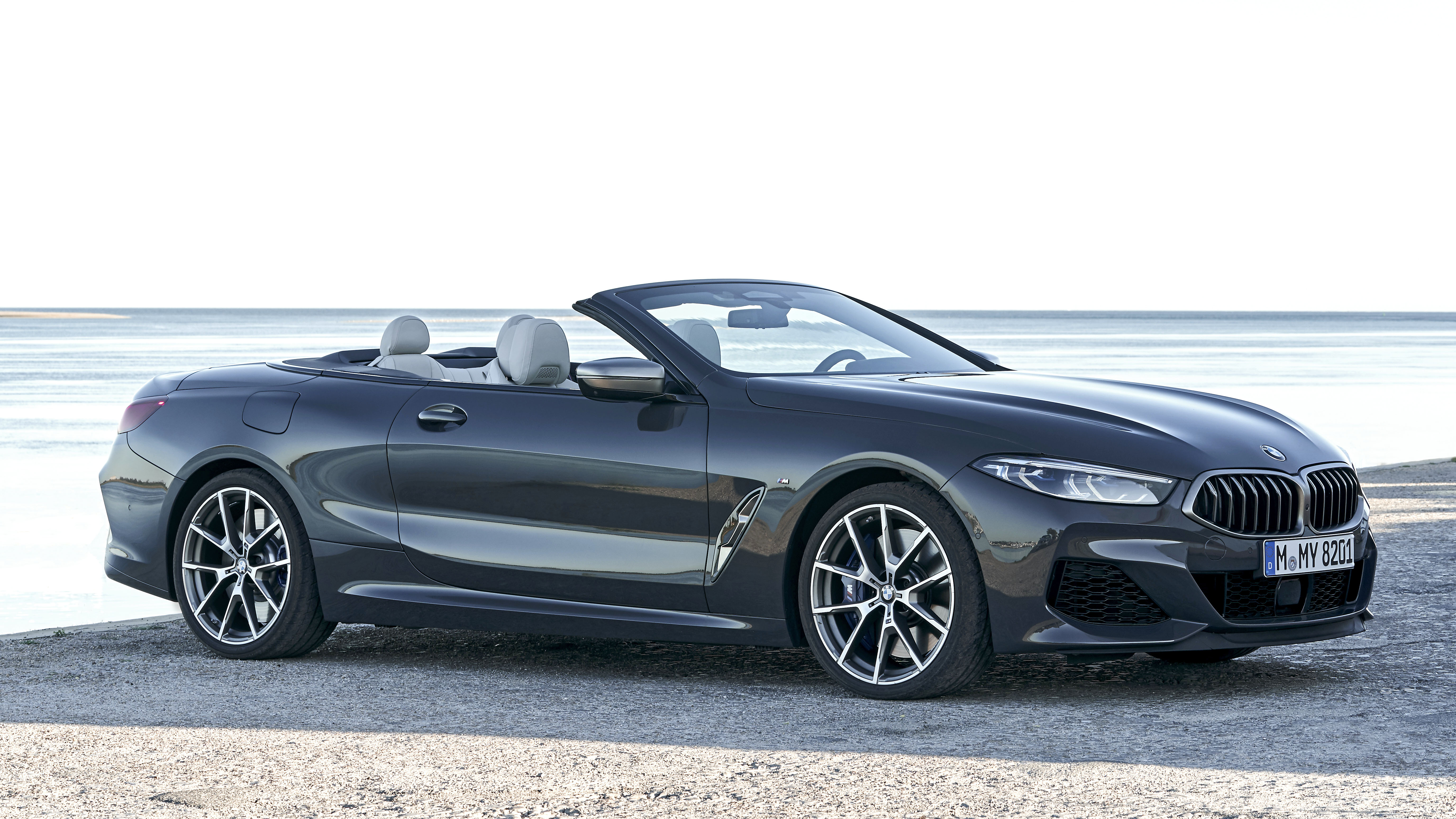 bmw_m850i_xdrive_convertible_01.jpg