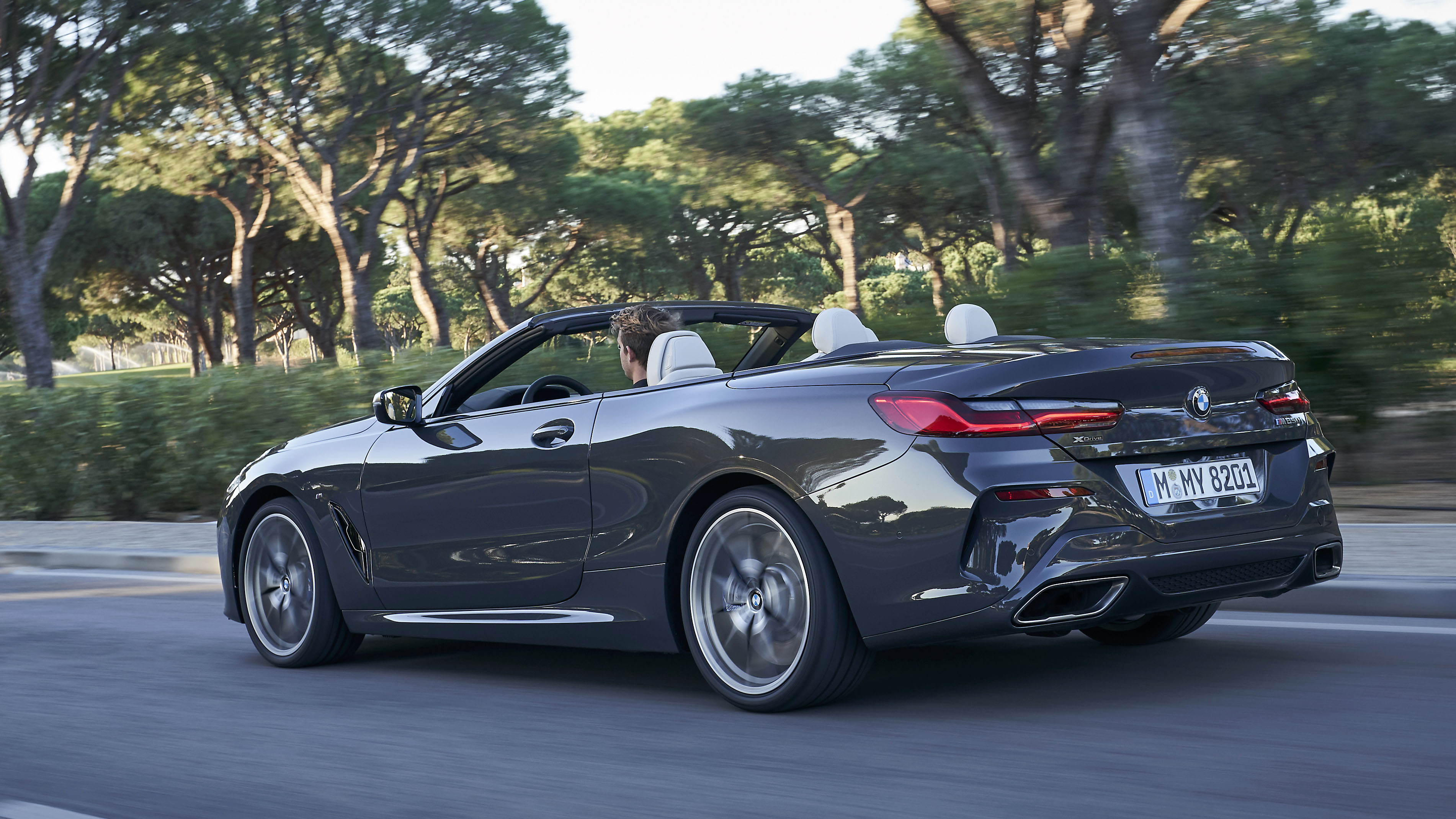 bmw_m850i_xdrive_convertible_35.jpg