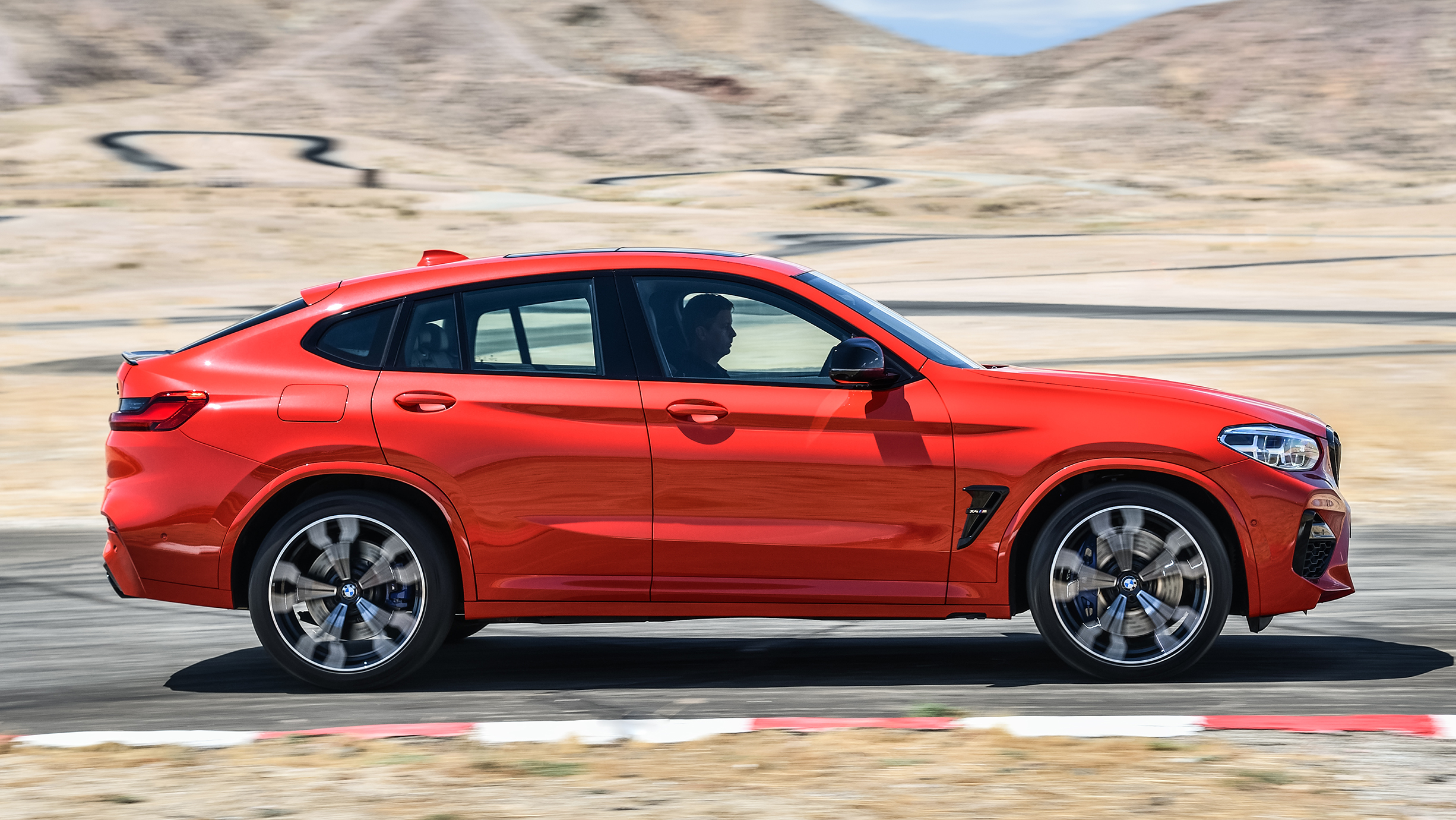 p90334551_highres_the-all-new-bmw-x4-m.jpg