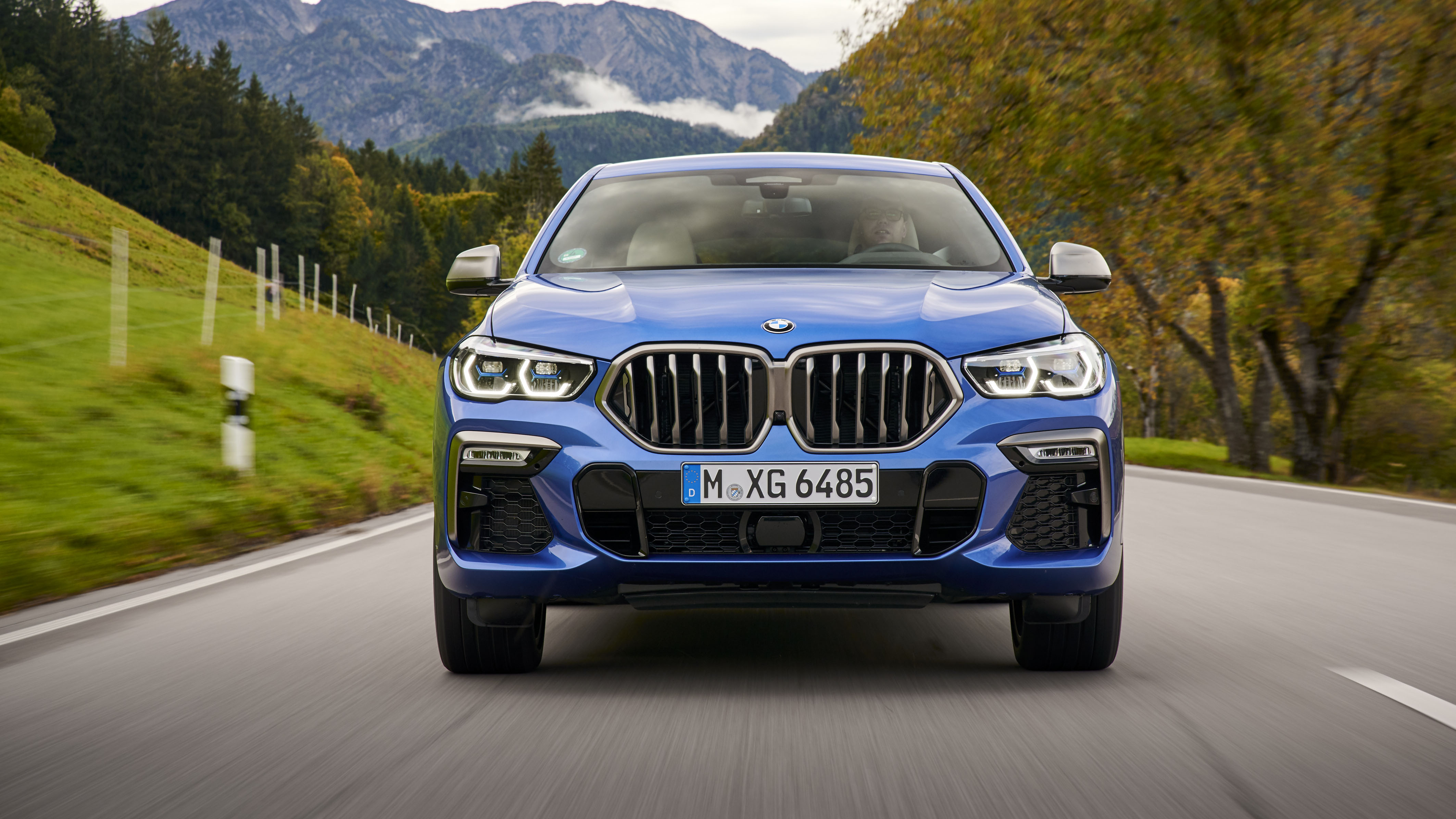 002_bmw_x6_m50i.jpg