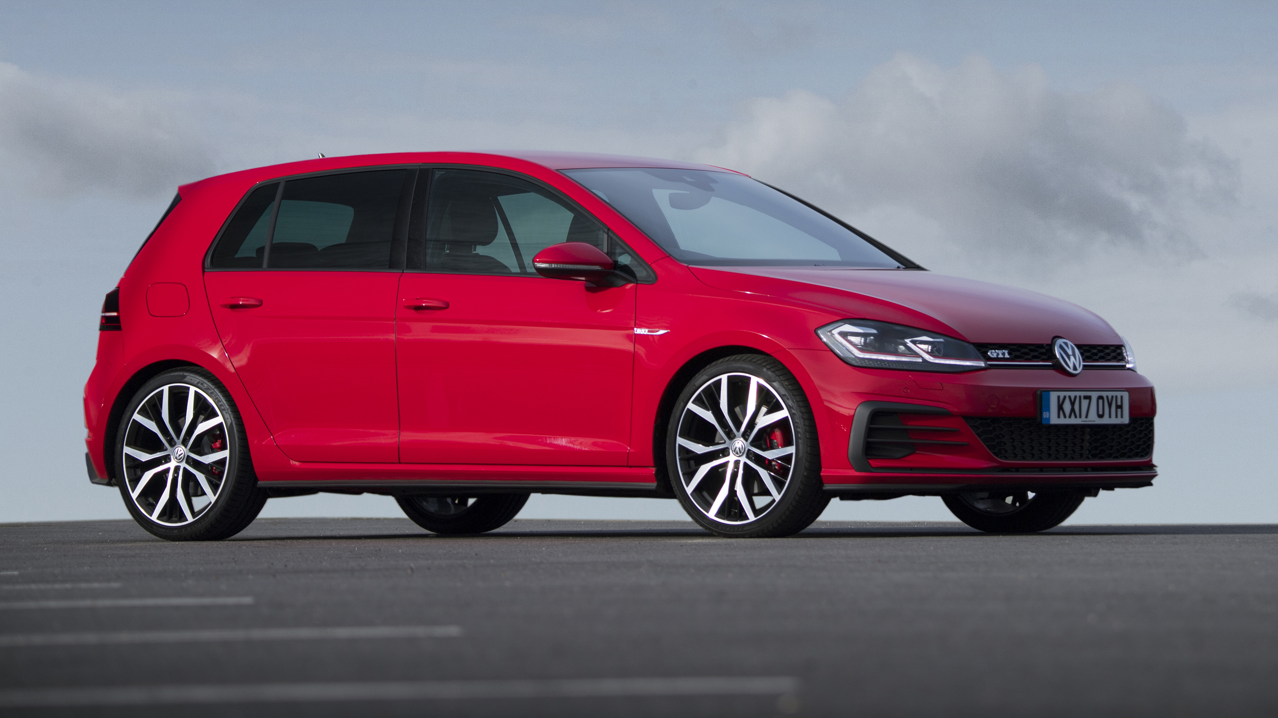 images_original_14828-golfgti5drhatch-tornadored.jpg