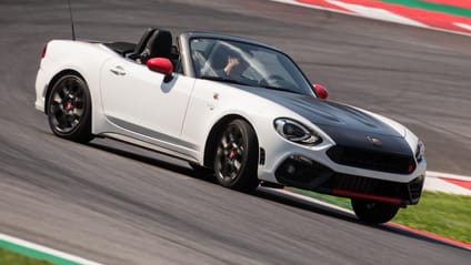 Abarth 124 Spider side quarter 