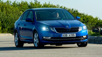 Skoda Octavia blue front