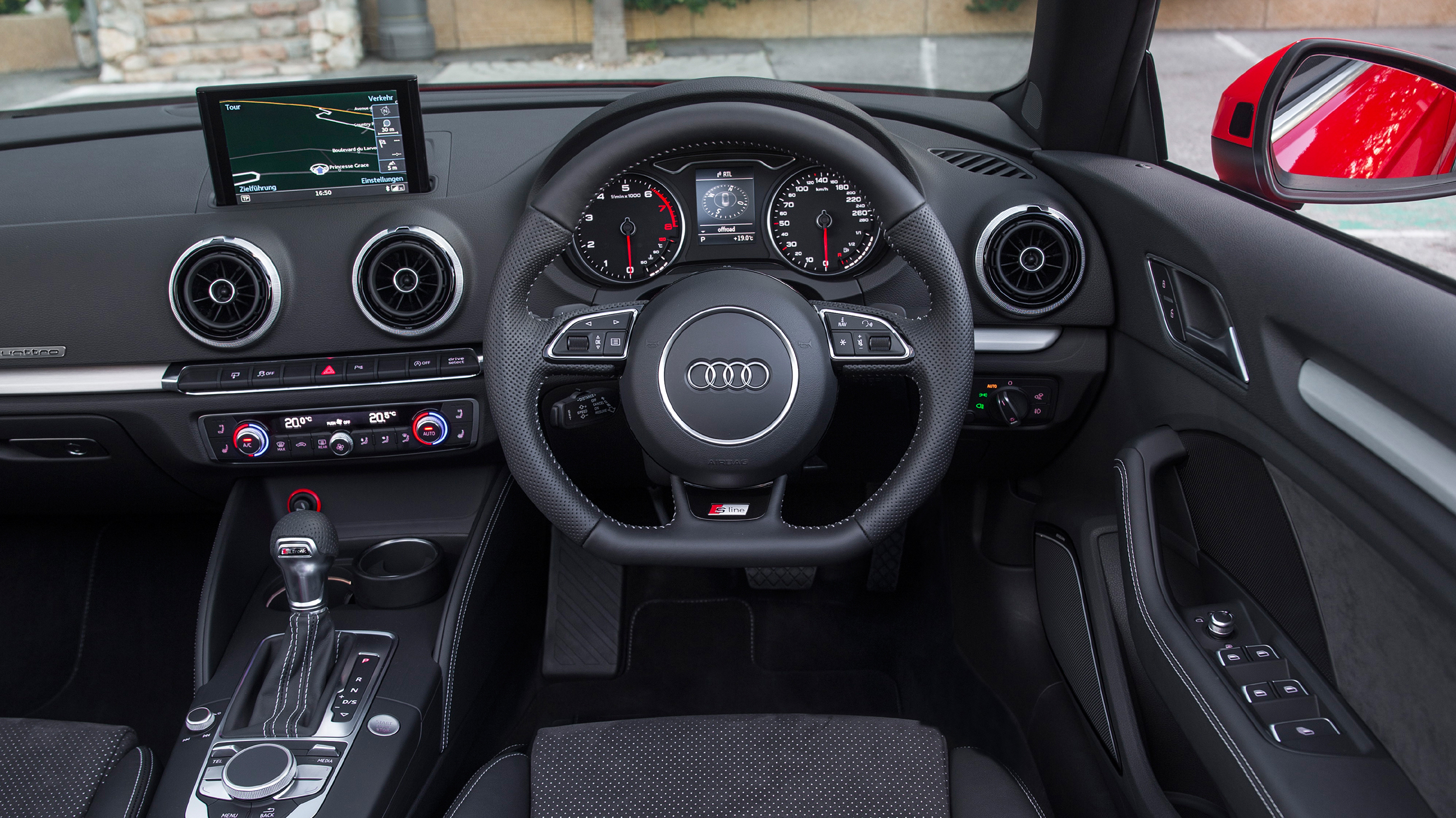 audi_a3_1.8t_fsi_cabriolet_2dr_-_interior_2_-_2014.jpg