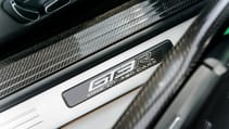 bentley_continental_gt_4.0_v8_gt3-r_2dr_auto_-_interior_3_-_2014.jpg