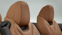 bmw_4_series_435i_luxury_2dr_-_interior_2_-_2014.jpg
