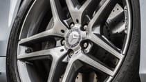 mercedes-benz_s_class_s300l_bluetec_hybrid_amg_line_4dr_-_interior_2_-_2014.jpg