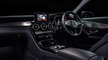 mercedes-benzc-class_c220_blutec_se_5dr_-_interior_3_-_2014.jpg