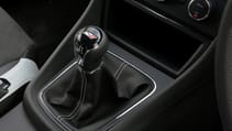 seat_leon_2.0_tsi_cupra_280_5dr_-_interior_2_-_2014.jpg