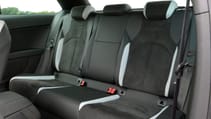 seat_leon_2.0_tsi_cupra_280_5dr_-_interior_3_-_2014.jpg
