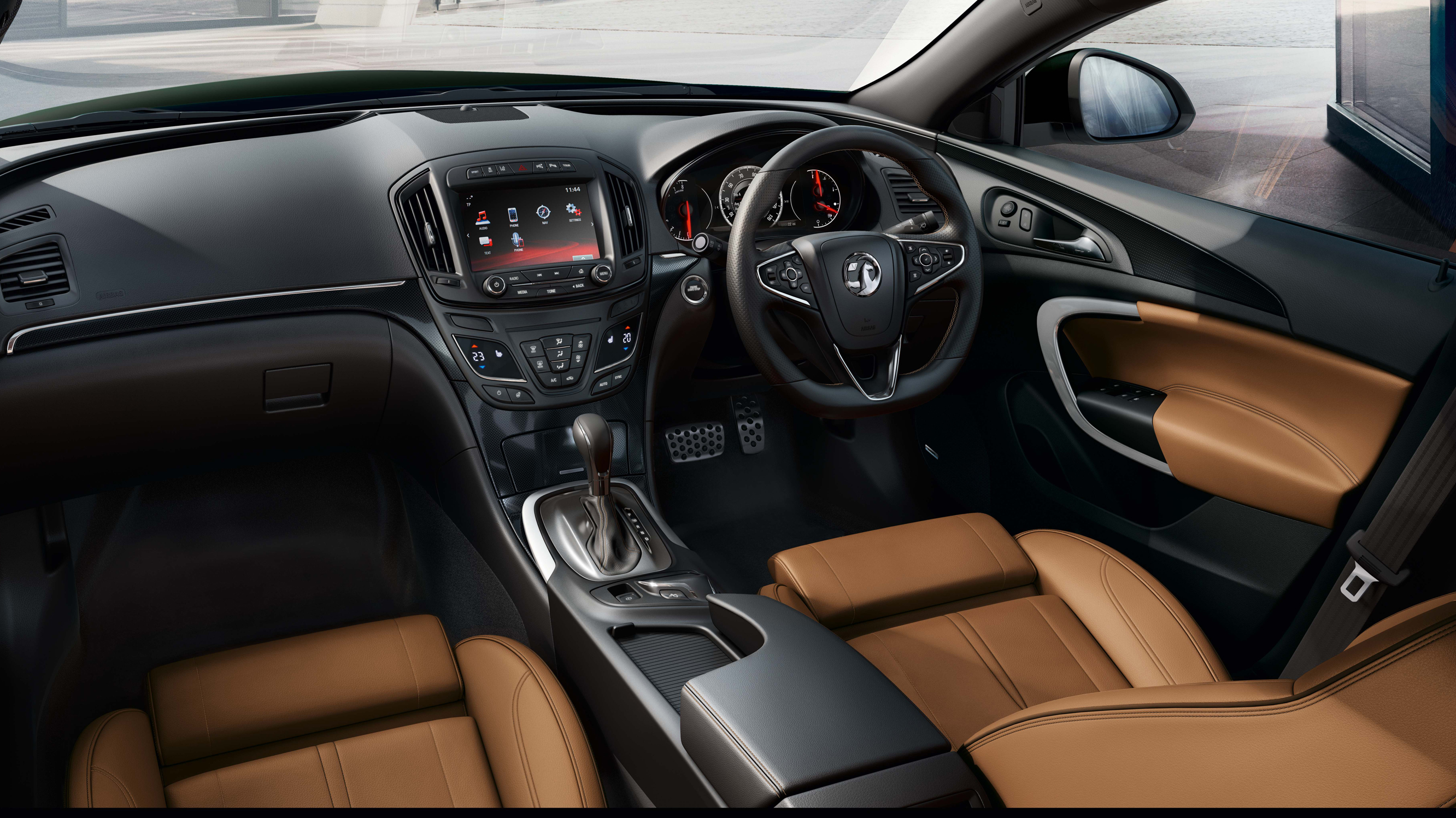 vauxhall_insignia_2.0_cdti_160_4x4_se_5dr_-_interior_2_-_2014.jpg
