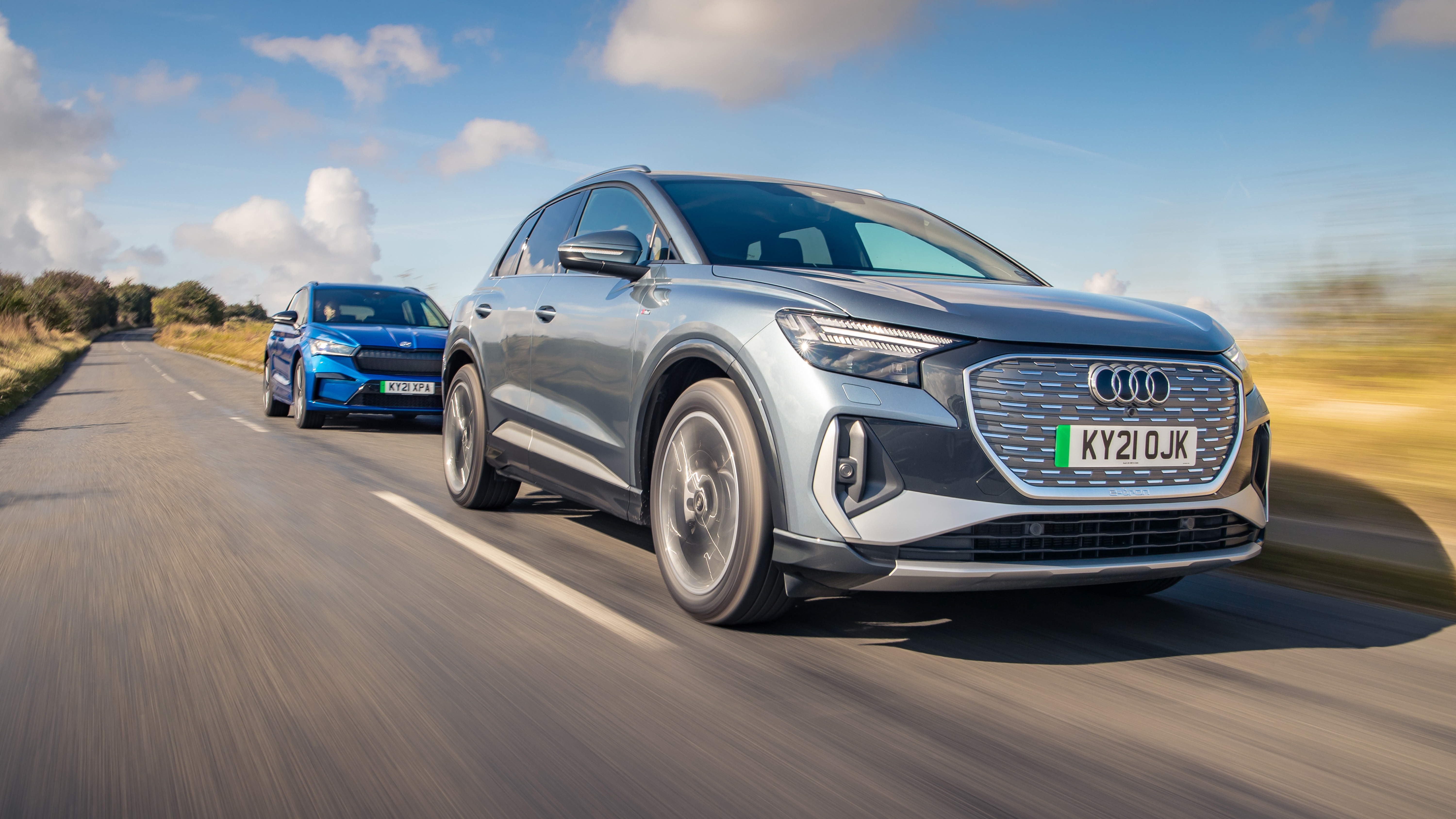 Audi Q4 e-tron vs Skoda Enyaq iV Top Gear 2021