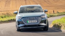 Audi Q4 e-tron vs Skoda Enyaq iV Top Gear 2021