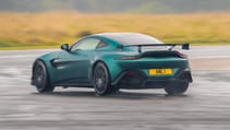 Speed Week 2021: Aston Martin Vantage F1 Edition vs Porsche 911 GT3