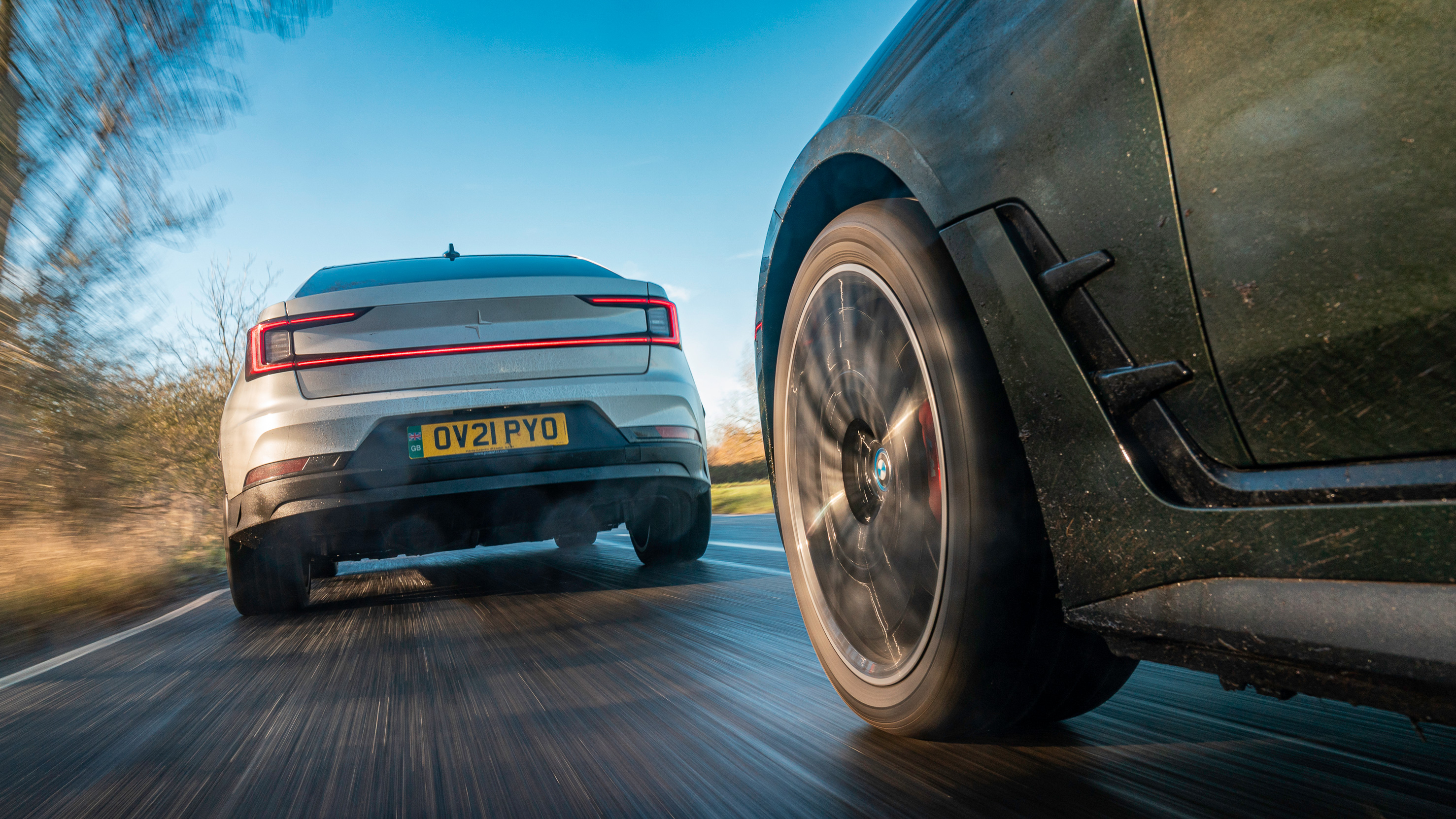 BMW i4 vs Polestar 2 tracking