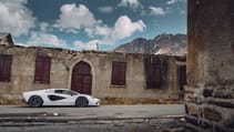 Lamborghini Countach vs Stelvio 