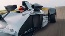 BAC MONO R vs bike