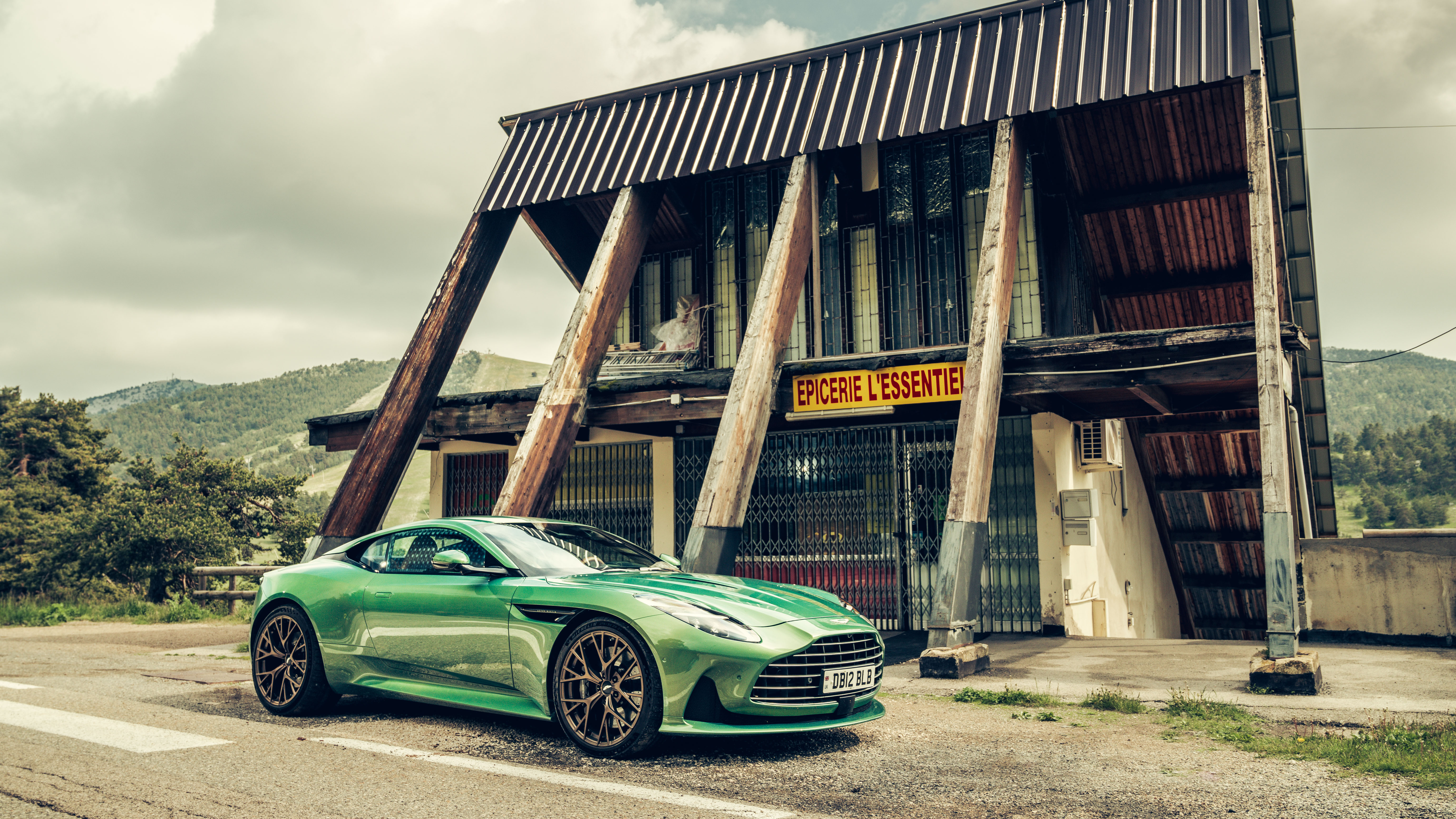 Aston Martin DB12 Top Gear 2023