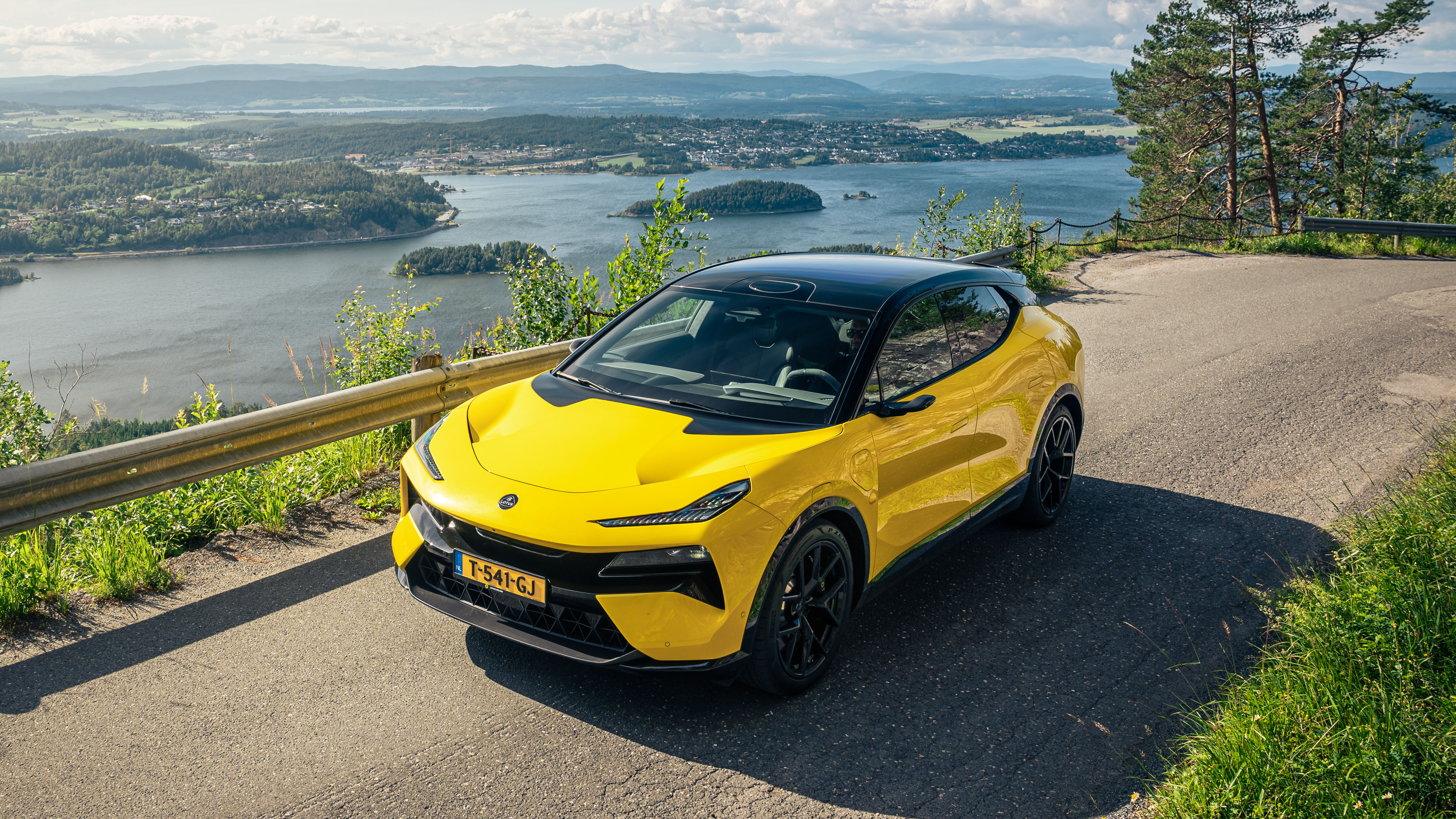 Lotus Eletre SUV review Top Gear 2023