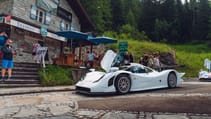 Cars and Coffee: chasing a Le Mans car in the Porsche GT1 Straßenversion