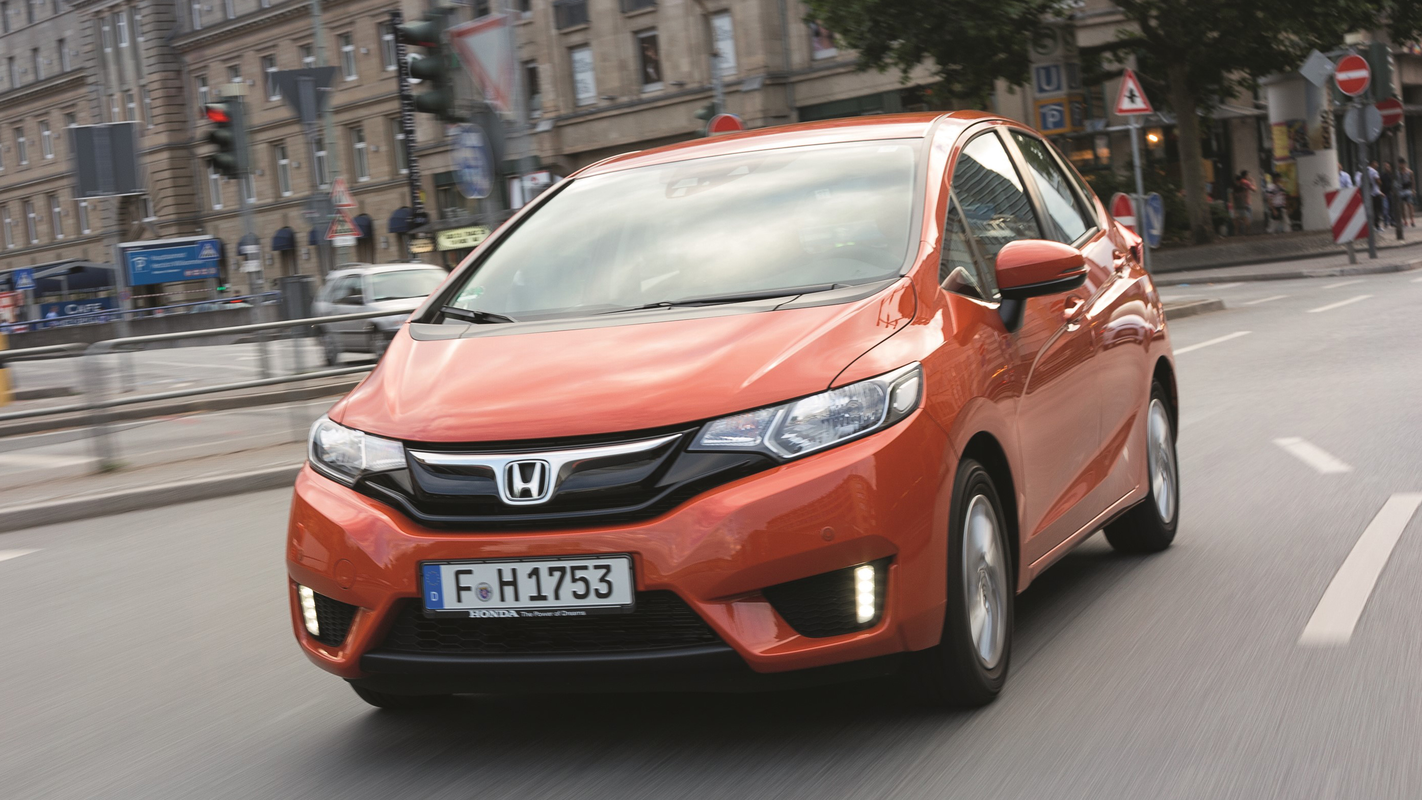 58057_2015_honda_jazz.jpg