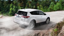 rav4_hybrid_16_sept2015.jpg