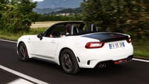 abarth-124-13.jpg