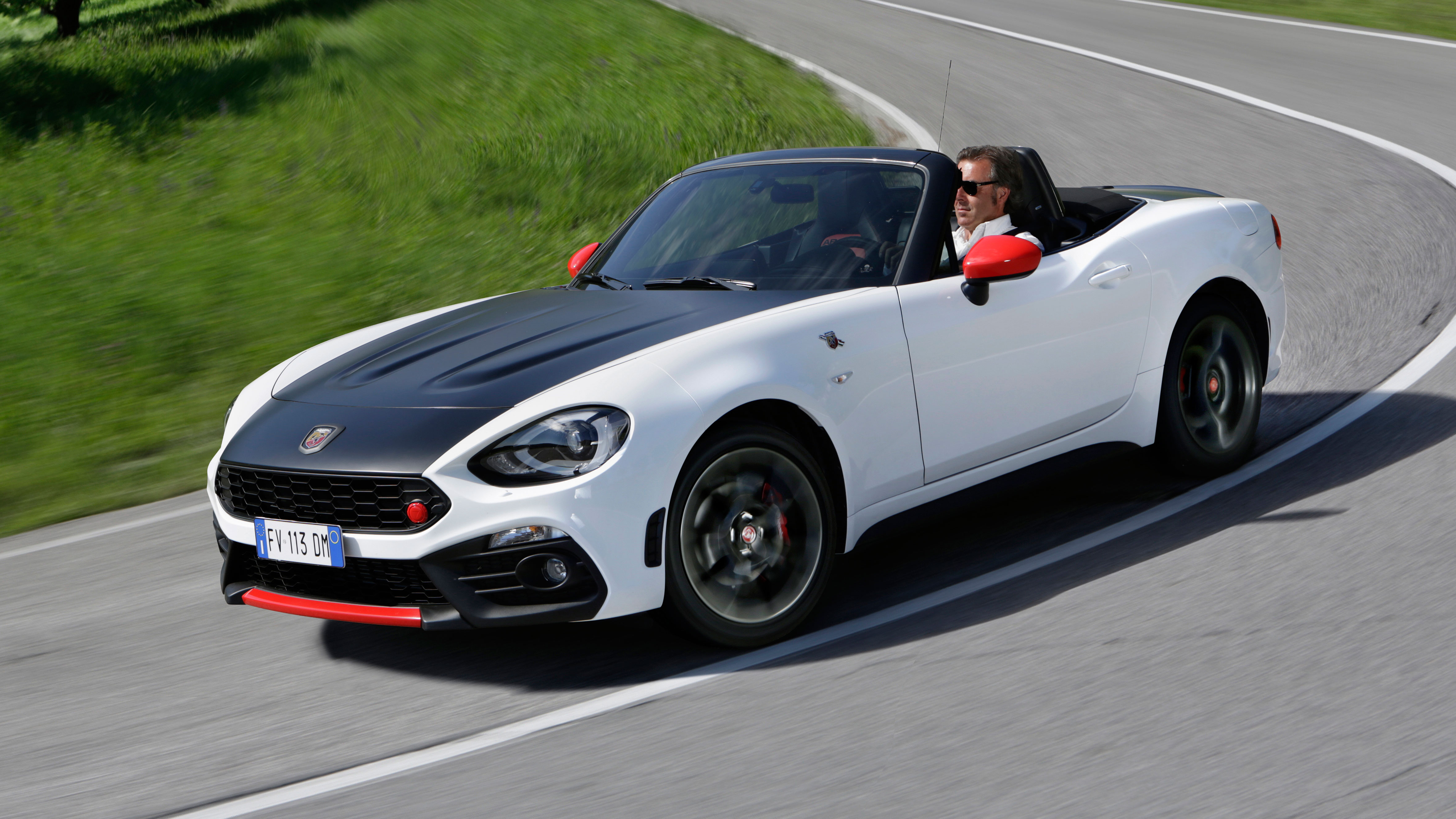 abarth-124-16.jpg