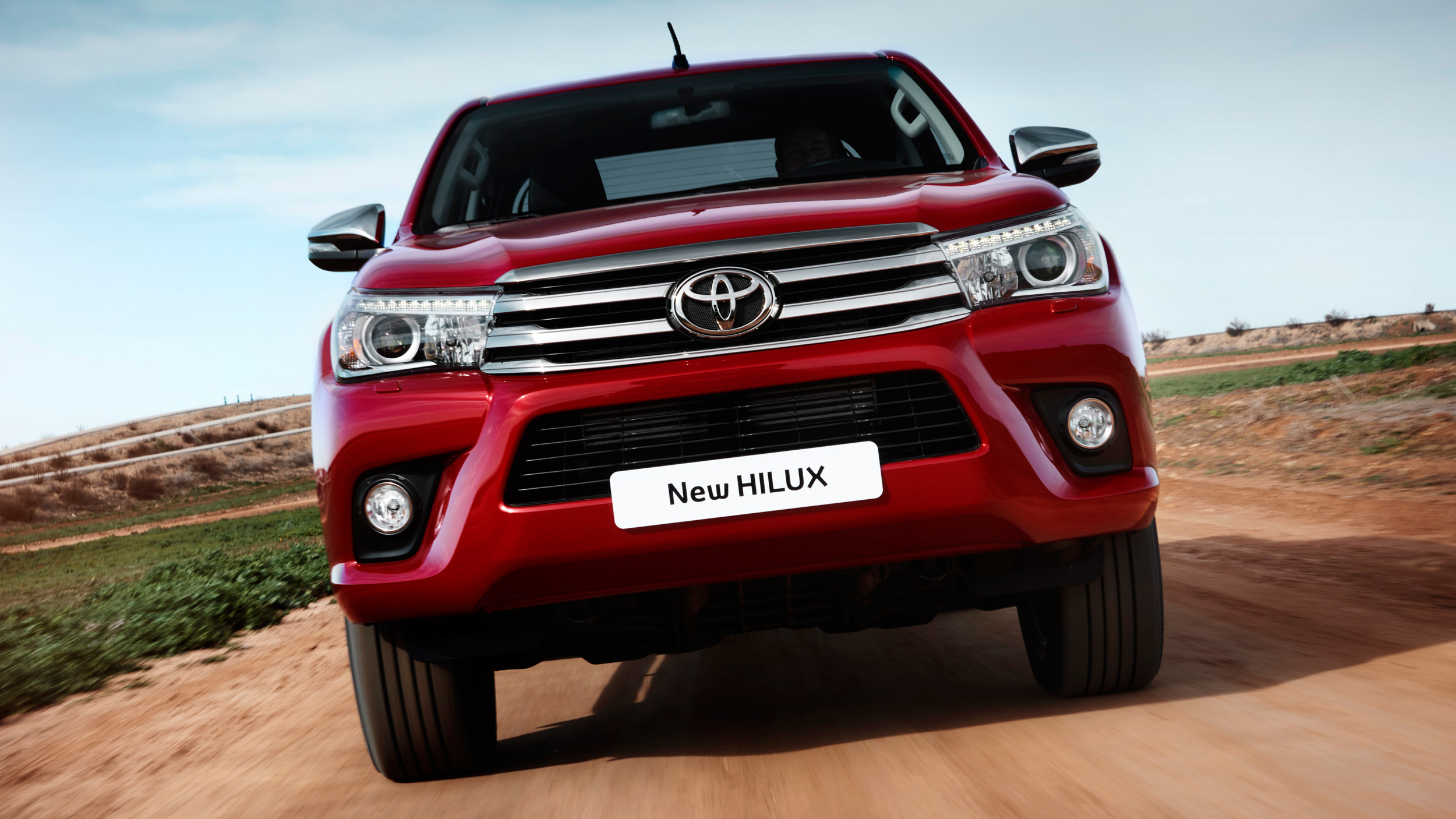 2016-hilux-namibia-exterior-9.jpg