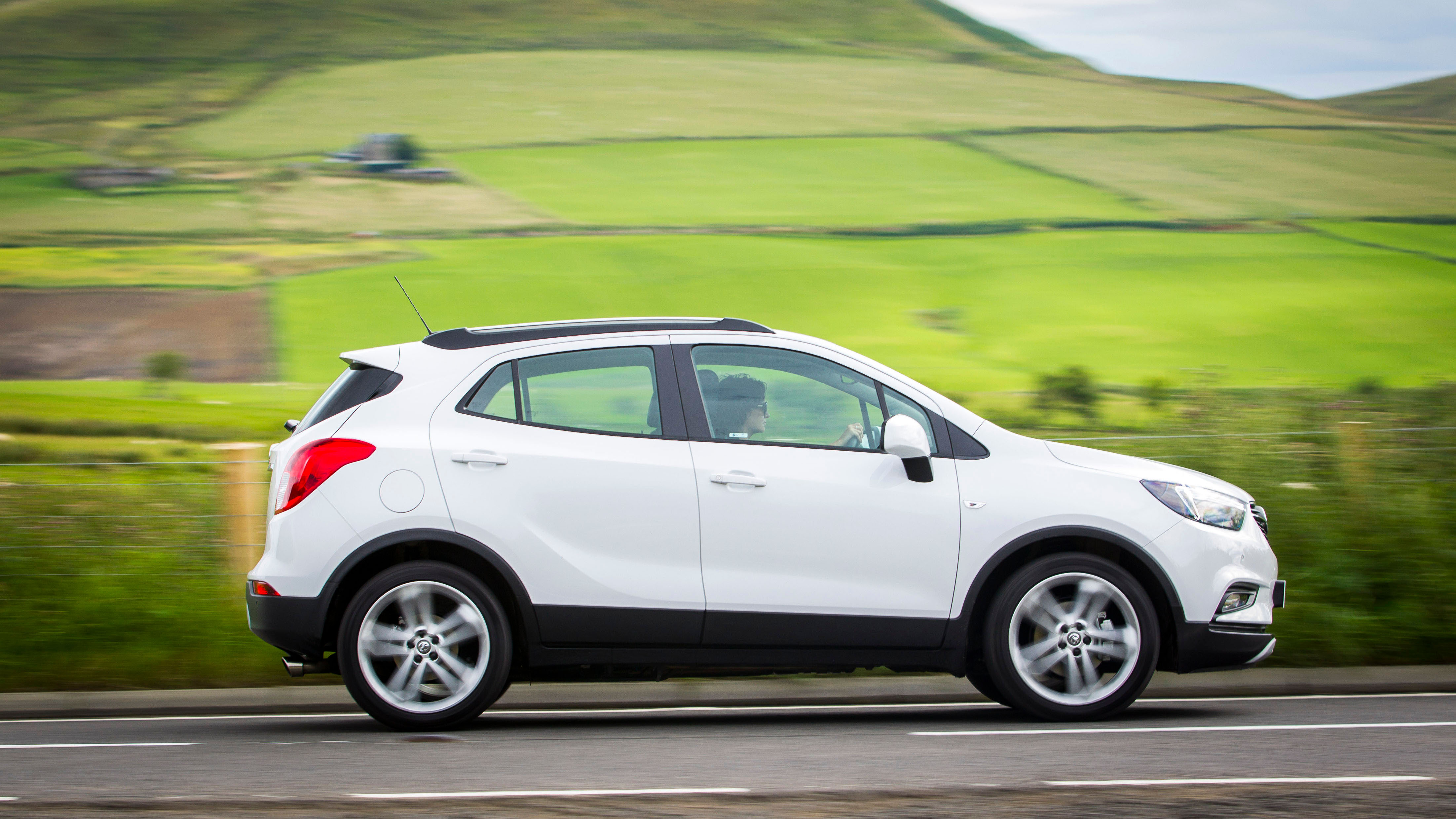 vauxhall_mokka_x046_2.jpg