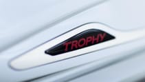 new_renault_clio_rs_trophy_29_c_renault.jpg