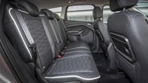 2016kuga_vignale_milano_grigio_042.jpg