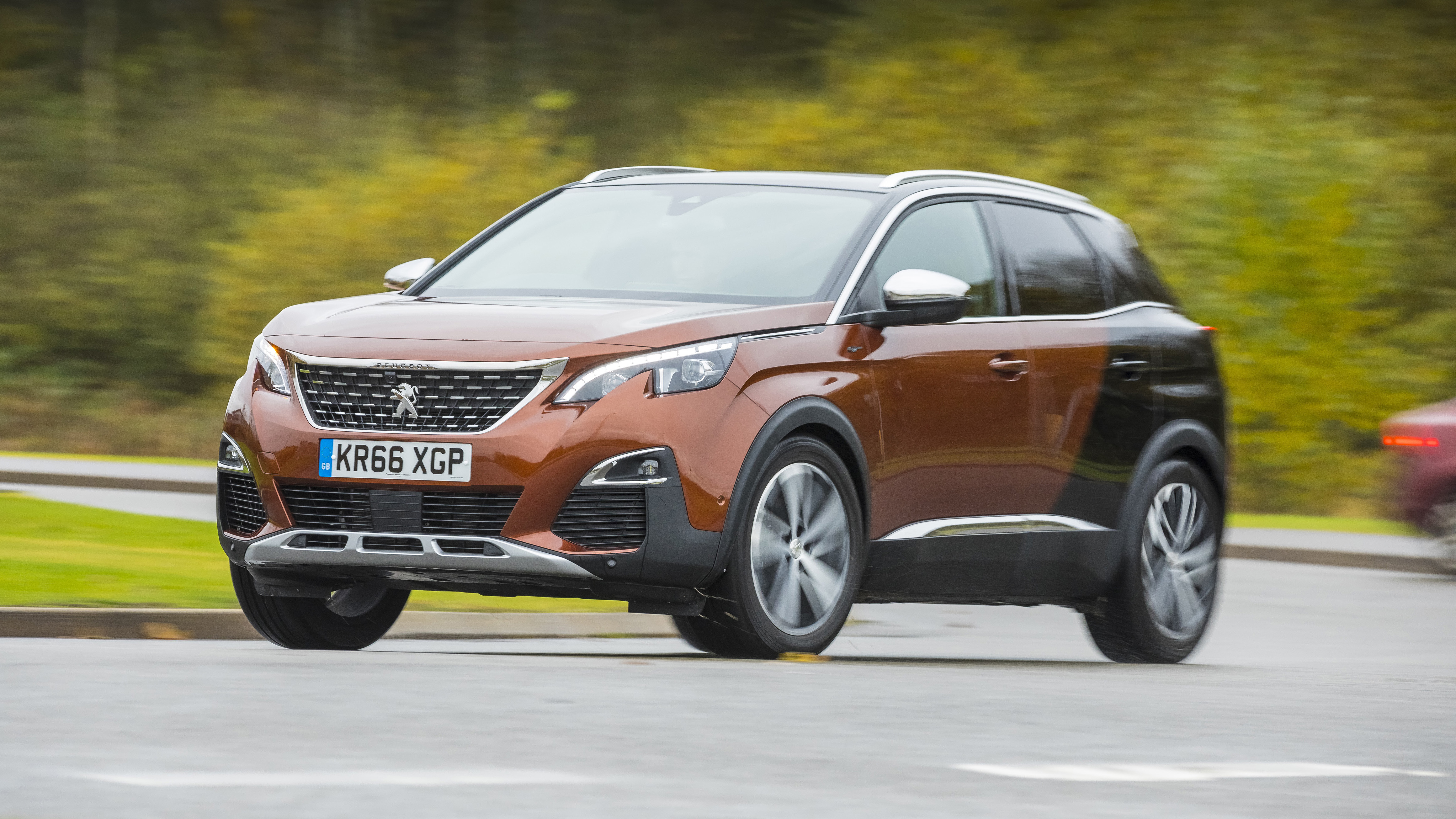 peugeot_3008_suv_rhd_gt_with_coupe_franche_paint_option_1.jpg