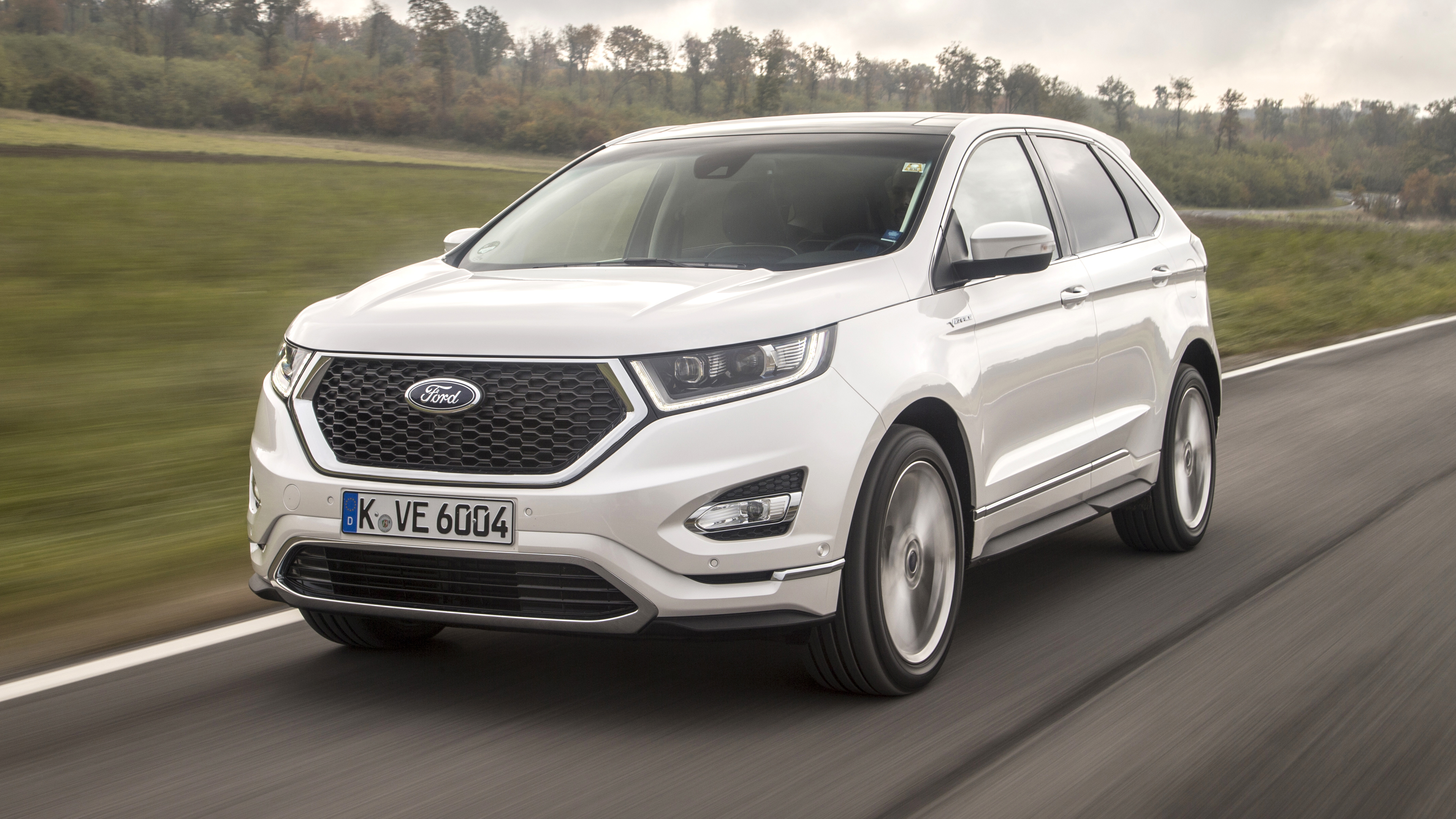 2016edge_vignale_white_platinum_002.jpg