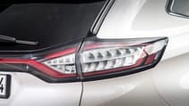 2016edge_vignale_white_platinum_066.jpg