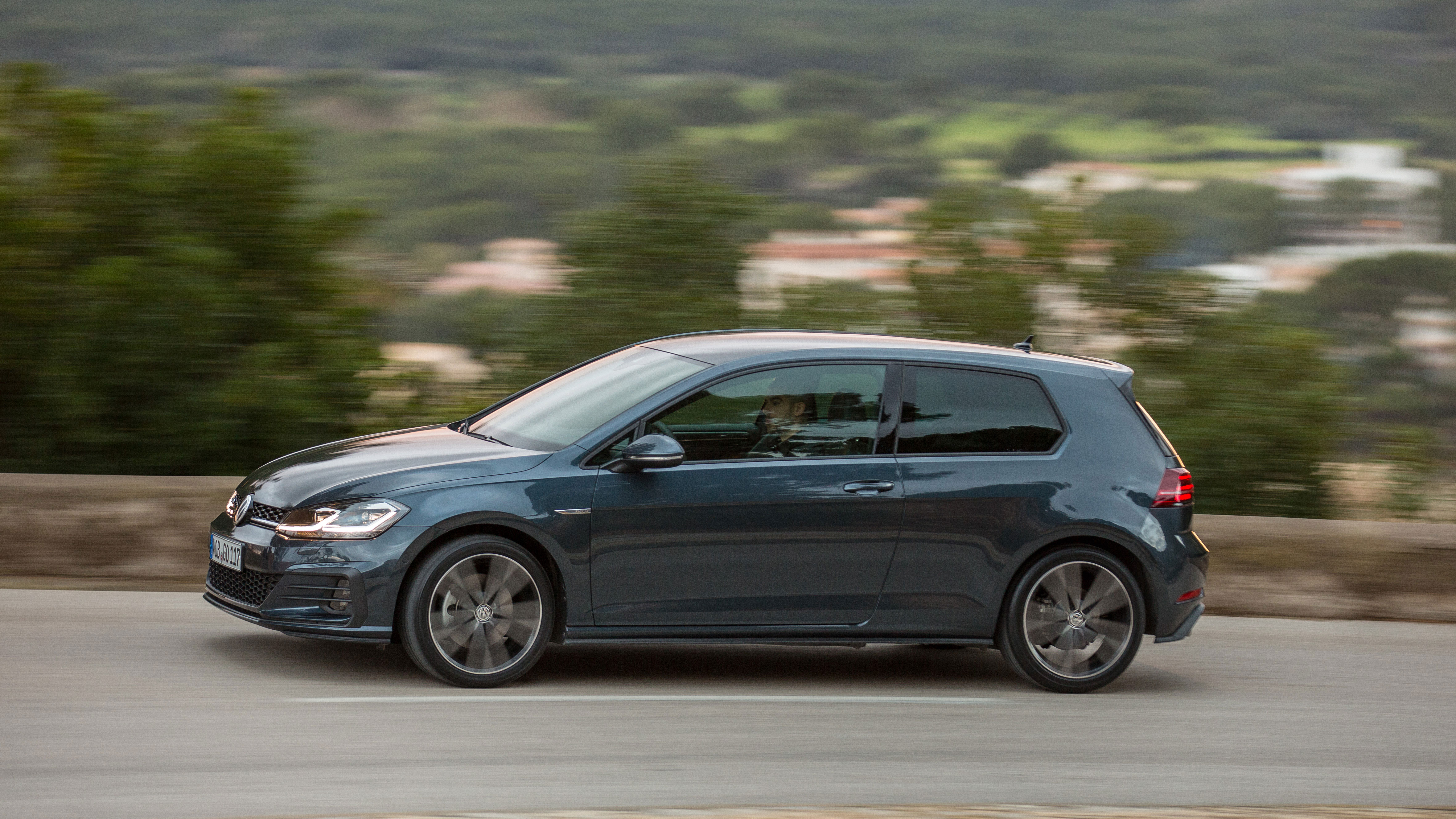 golf_gtd_hatch020.jpg