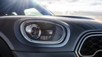 p90247070_highres_mini-cooper-s-countr.jpg