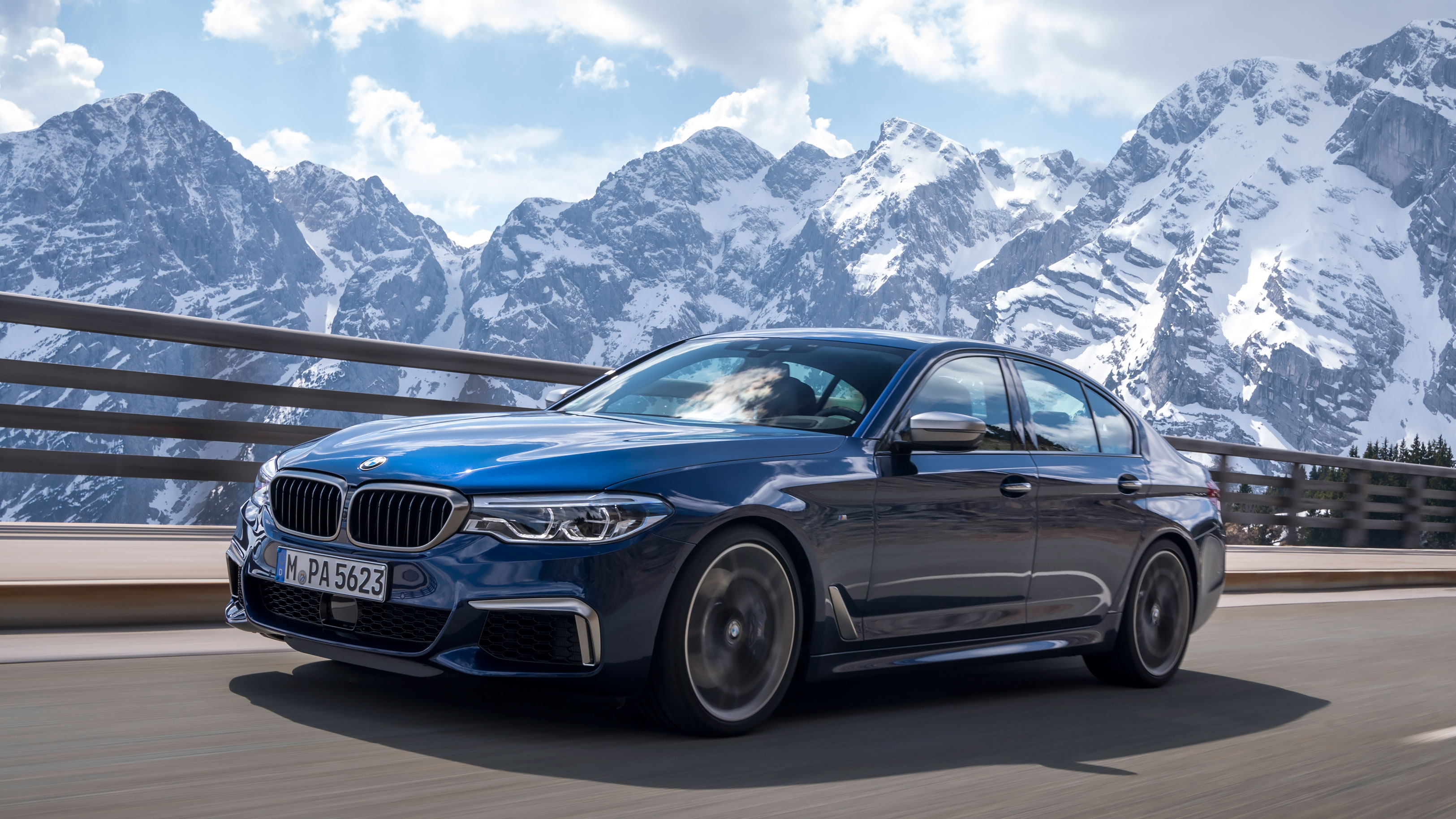 bmw_m550i_xdrive_01.jpg