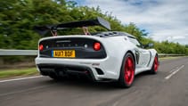 white_exige_cup_380_driving_7.jpg