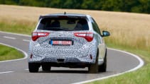 yaris_grmn_mte_dynamic_008.jpg