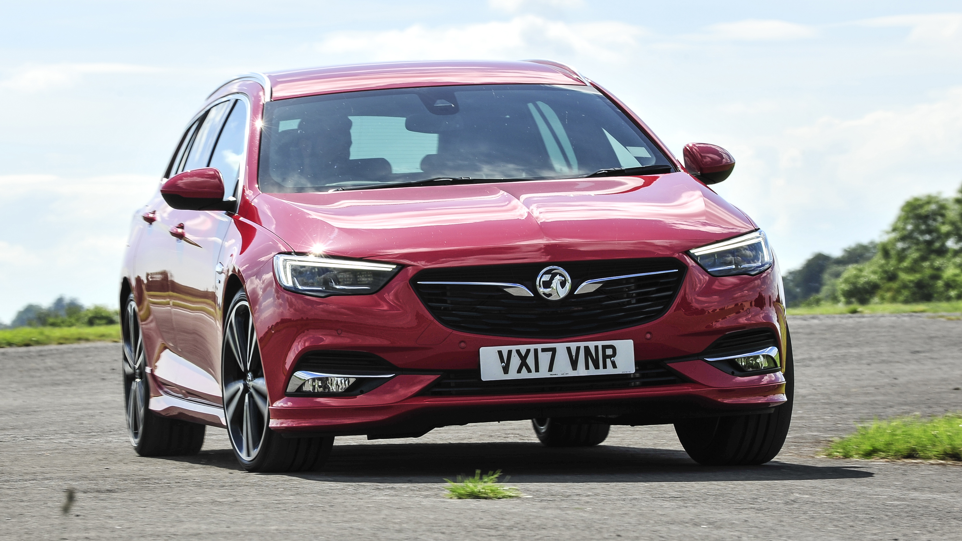 vauxhall-insignia-sports-tourer-307474.jpg