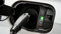 audi_q7_e-tron_009.jpg
