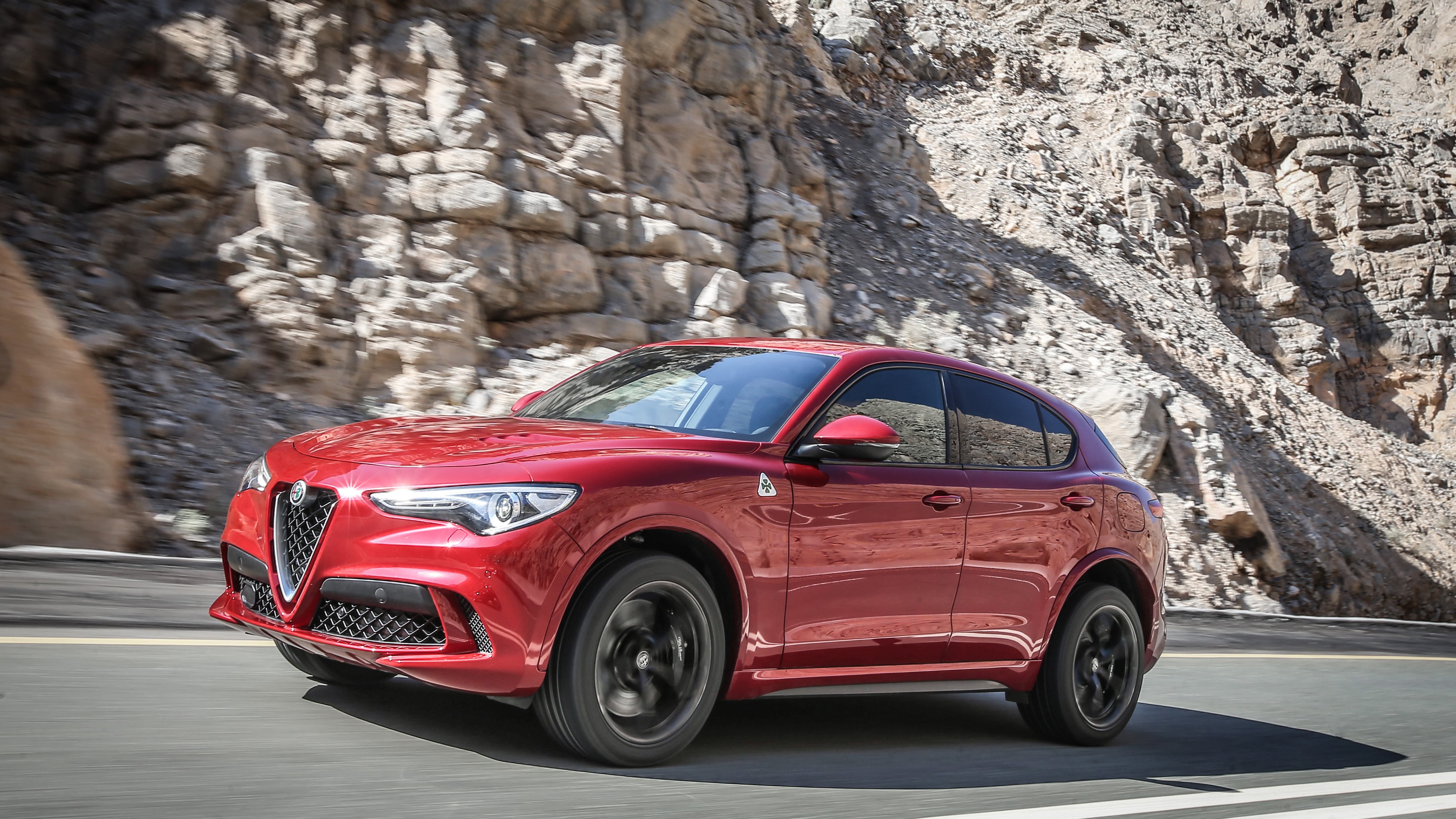 alfa_romeo_stelvio_q_1.jpg