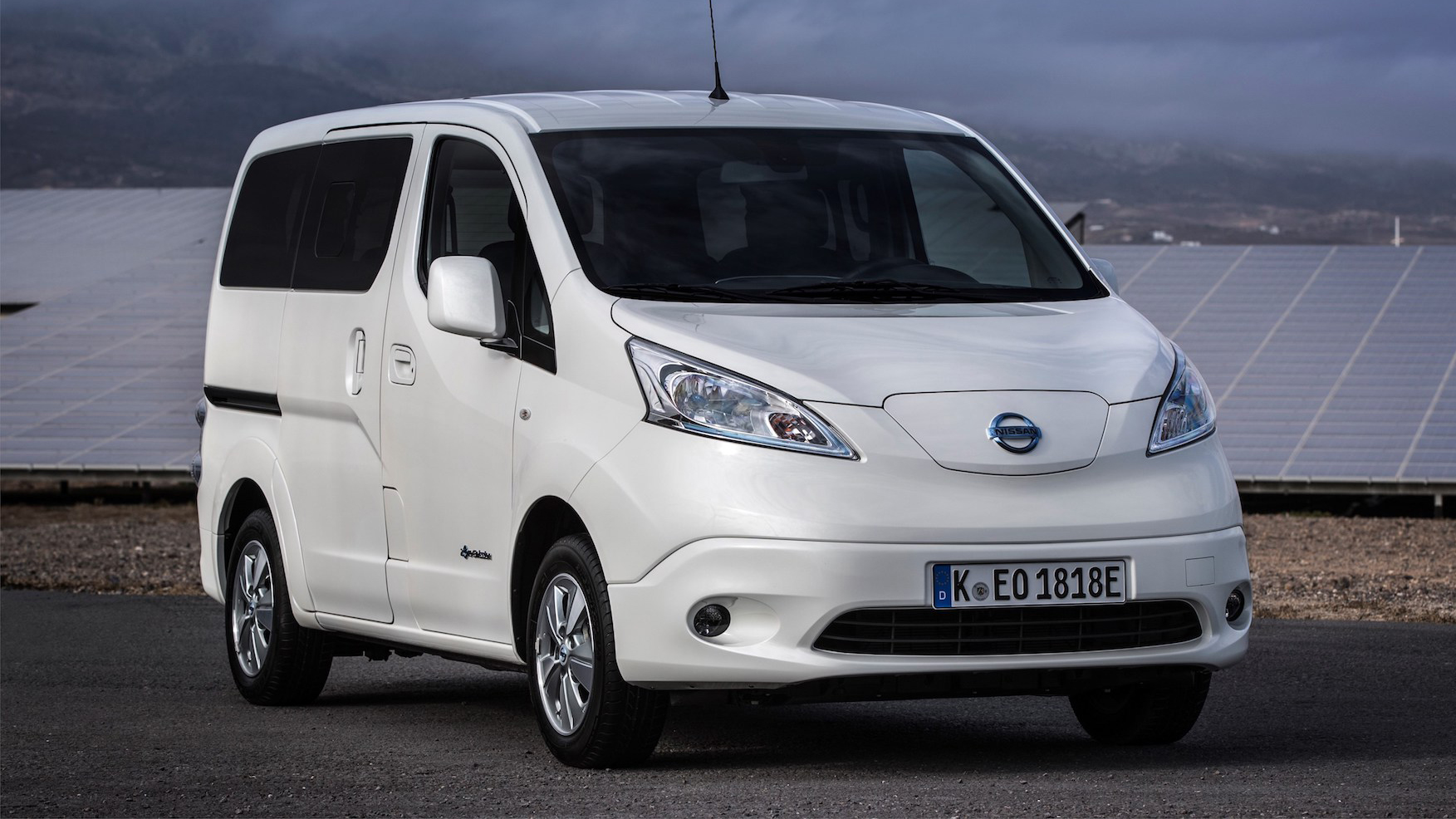 426214155_the_upgraded_nissan_e_nv200_the_lcv_market_game_changer_zero_emissions_van_copy.jpg