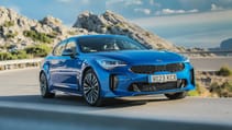 kia_stinger_blue_dynamic_11.jpg
