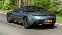 aston_martin_db11_amr_signature_edition_24049.jpg