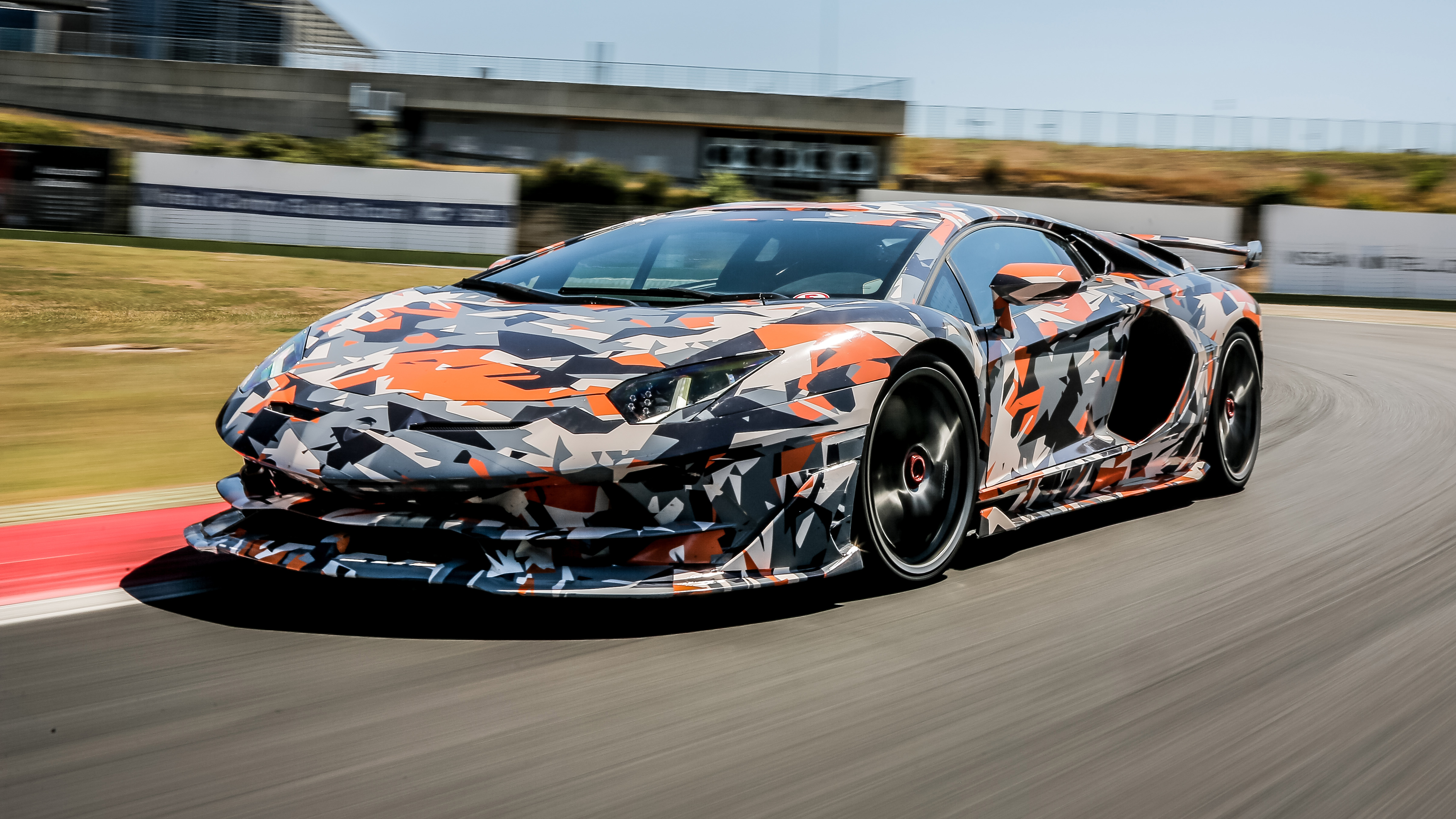 aventador_svj_anteprima_015.jpg